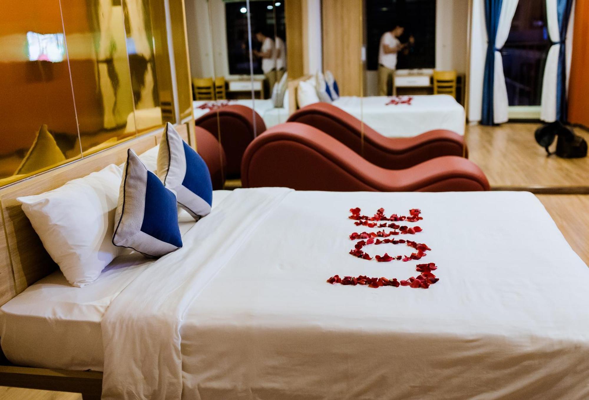 Mata Love Hotel Da Nang Exteriör bild